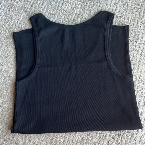 NWOT Vintage Black Tank with Black Sequence - Picture 4 of 6